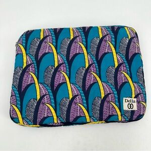 DELLA 13' Macbook Case in Everglades Print Zippered Cloth Bag Sustainable Tech